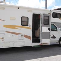 Camper Americano Sunseeker Forest River 31