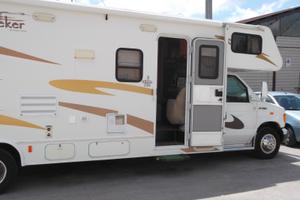 Camper Americano Sunseeker Forest River 31