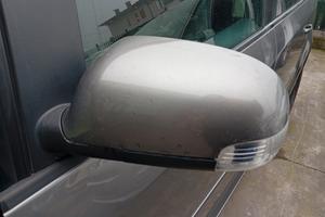 Specchietto sx Volkswagen Touran anno 2008