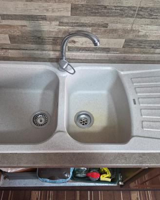 Lavello a due vasche 