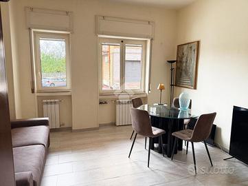 2 LOCALI A POMIGLIANO D'ARCO