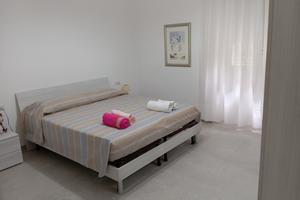 Stanze matrimoniali zona Bonaria da marzo a giugno