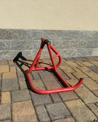 Cavalletto posteriore monobraccio moto