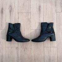 Stivaletti 7Miles Pelle Nera con Tacco e Cerniera