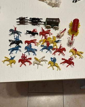 Set soldatini vintage indiani e cowboy