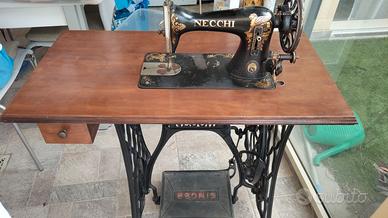 Necchi macchina da cucire