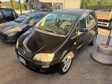 Fiat Idea 1.4 16V Emotion