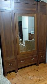 Letto a due piazze e armadio