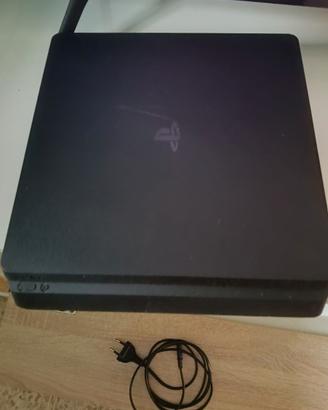 Play Station 4 500 gb memoria