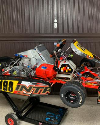 Kart intrepid kz cruiser 30 nuovo(no motore)