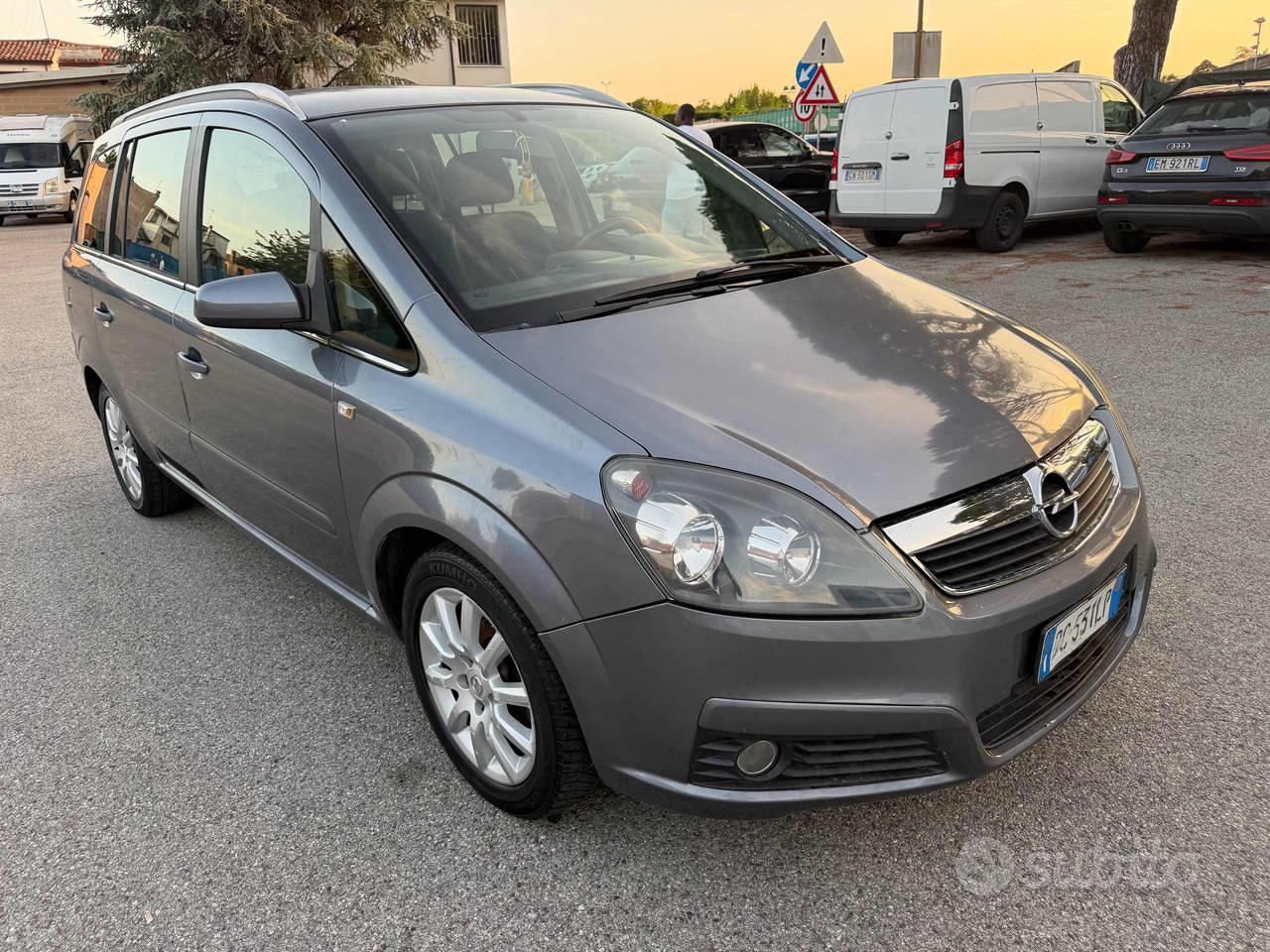Opel Zafira 2ª serie