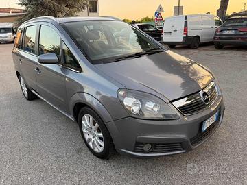 OPEL Zafira 1.6 16V Twinport Cosmo senza nessun