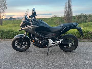 HONDA NC 750  X ABS