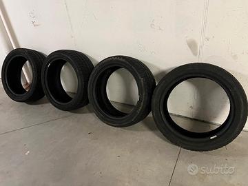 4 Gomme Invernali 225/45 R17 Michelin XL