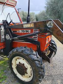 TRATTORE FIAT 70 90 con caricatore
