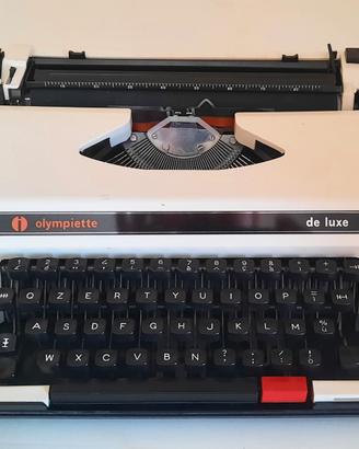 Macchina da scrivere portatile Olympiette DeLuxe"