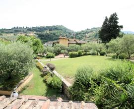 Prestigiosa tenuta con ampio parco piscina e vi...