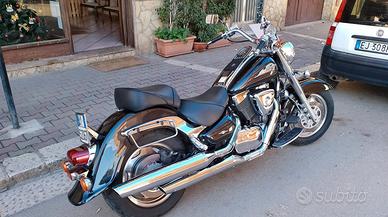 Moto Suzuki Intruder LC 1500