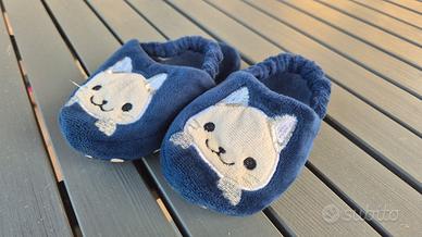 Pantofole calde con figura gattino