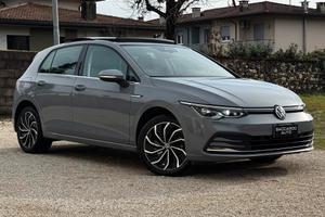 Volkswagen Golf 1.5 eTSI EVO 1st Edition DSG | PRE