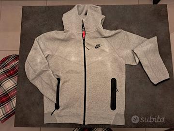 Felpa tech con cappuccio