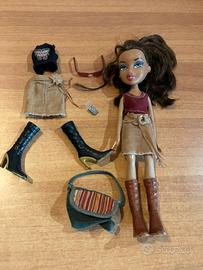 Bratz con vestiti e accessori