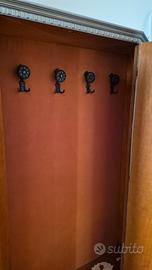 Mobile ingresso guardaroba