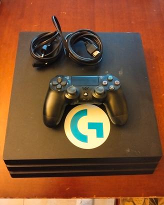 VENDUTA!! PS4 pro come nuova 