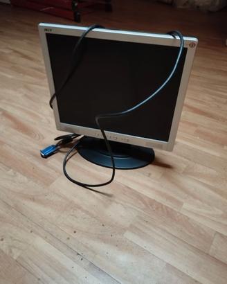 monitor schermo piatto per pc