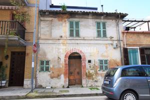 Casa singola di 105 mq in zona centrale