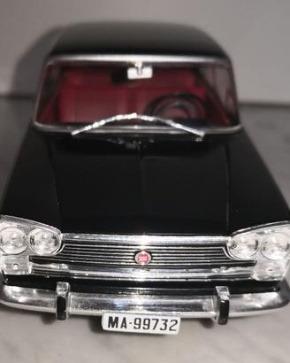DIECAST MODEL 1/24 SEAT 1500 (1971)