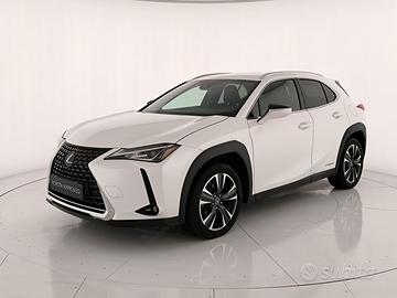 Lexus UX 250h 2.0 premium 4wd cvt