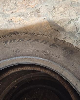 gomme invernali  185 65 R15