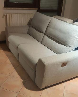 Divano Poltrone e Sofà  3 posti come NUOVO