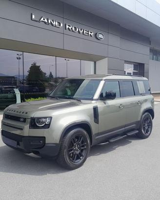 Land Rover Defender 3.0D I6 200 110 SE AWD N1...