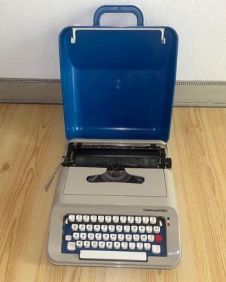 Macchina da scrivere Olivetti Underwood 319