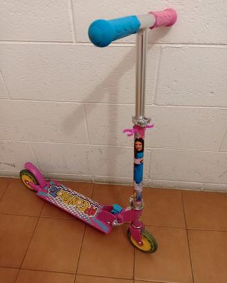 Monopattino Me contro Te