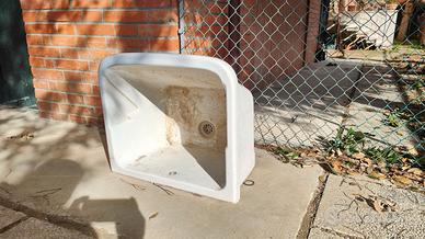 Lavabo garage/esterno