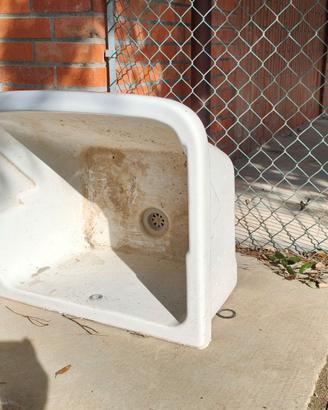 Lavabo garage/esterno