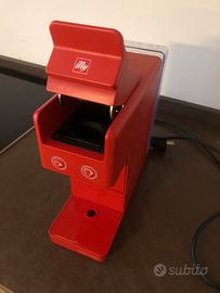 Illy macchina del caffè a capsule Y3.3