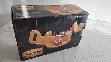 Coltello taglia salame