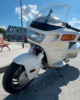 HONDA PACIFIC COAST 800