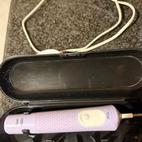 Spazzolino elettrico OralB