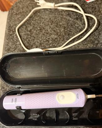 Spazzolino elettrico OralB