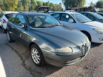Alfa Romeo 147 1.8i 16V Twin Spark cat 3p. Progres