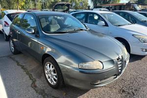 Alfa Romeo 147 1.8i 16V Twin Spark cat 3p. Progres