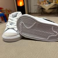 Scarpe bimbo