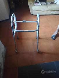 Deambulatore pieghevole in alluminio - NUOVO con p