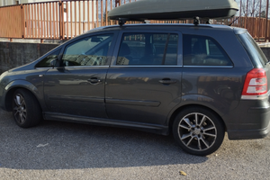Opel Zafira 7 posti