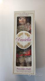3 bambole di ceramica vintage  con scatola